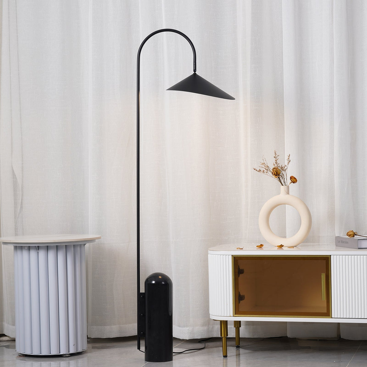 Minimalistische Stehleuchte Luculi