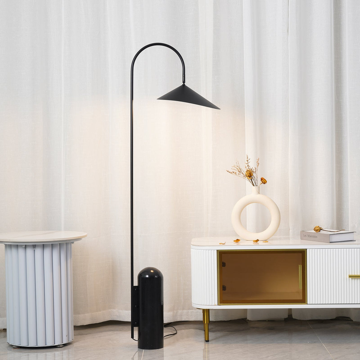 Minimalistische Stehleuchte Luculi