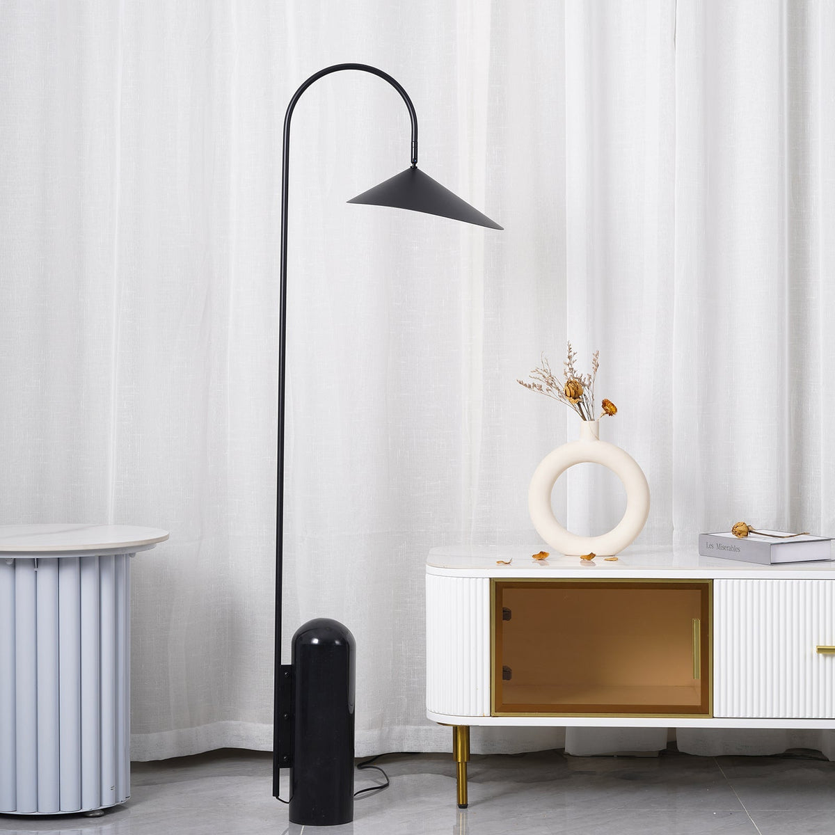 Minimalistische Stehleuchte Luculi