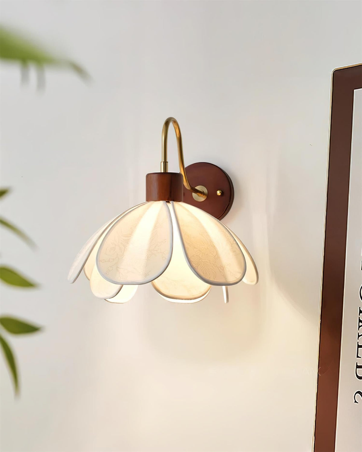 Ciena Petal Wall Light – detail 4