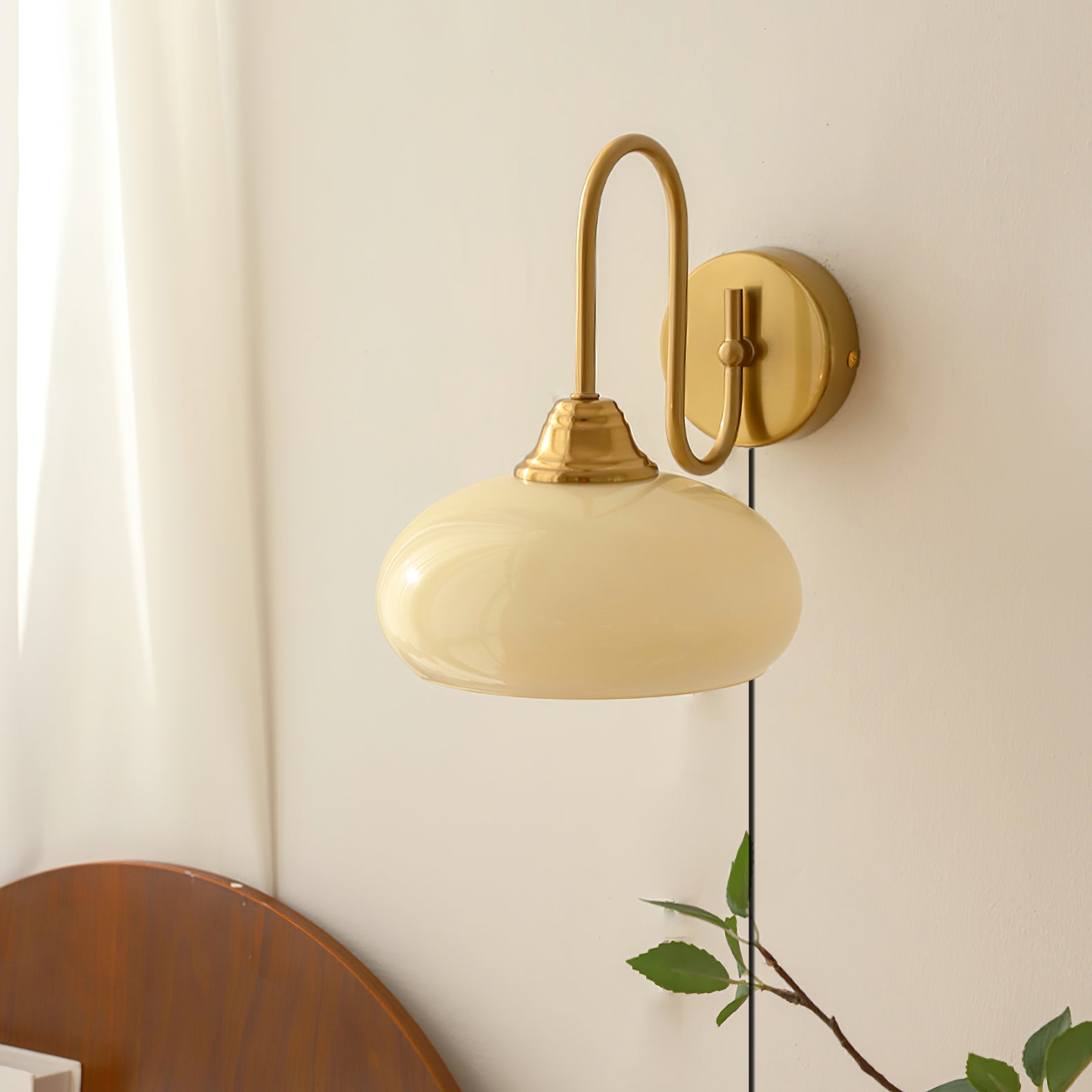 Perrai Wandleuchte mit Stecker