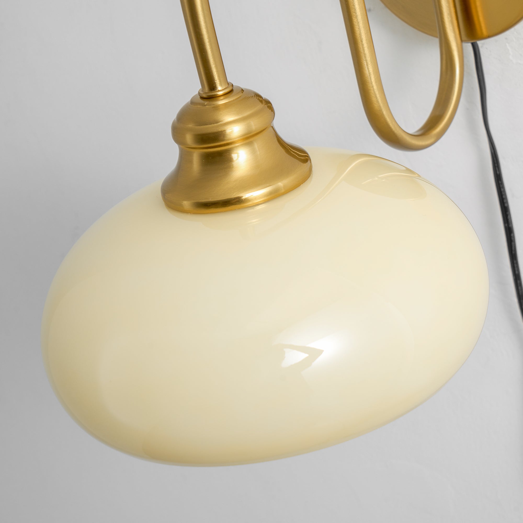 Perrai Wandleuchte mit Stecker