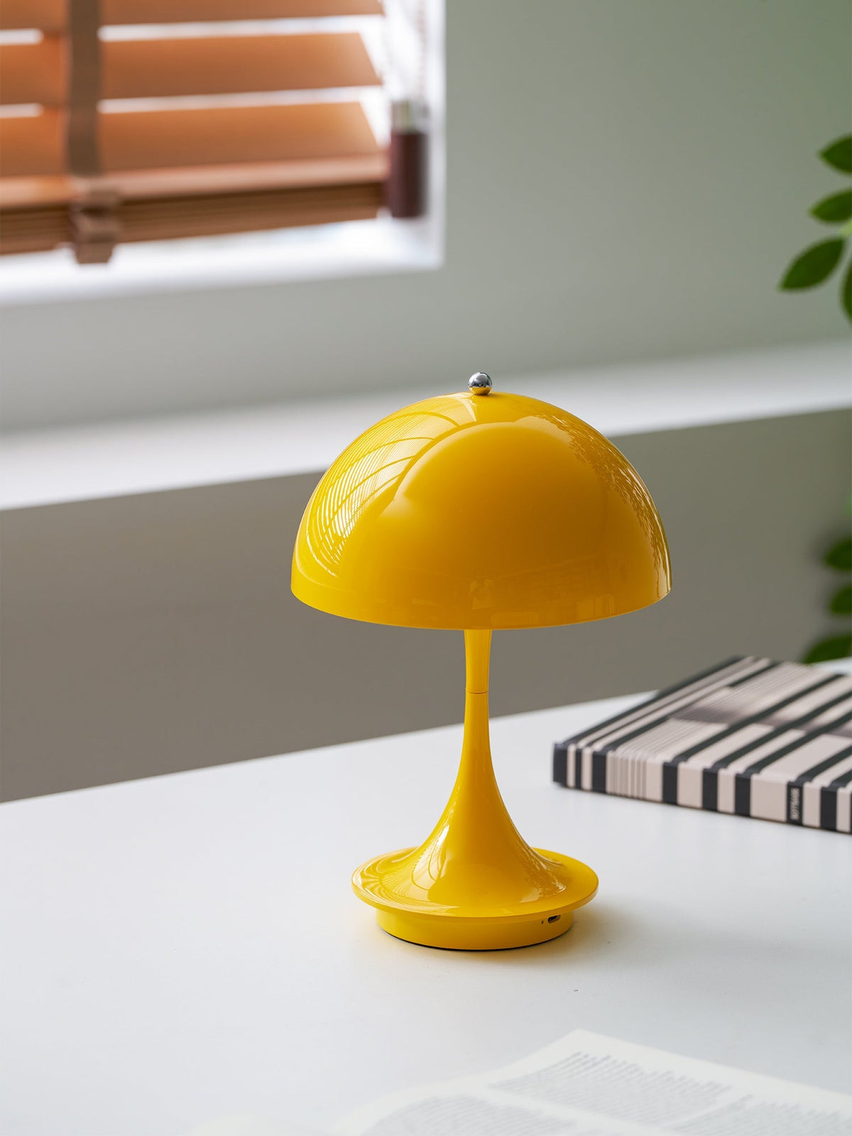 Orbee Table Lamp – detail 34