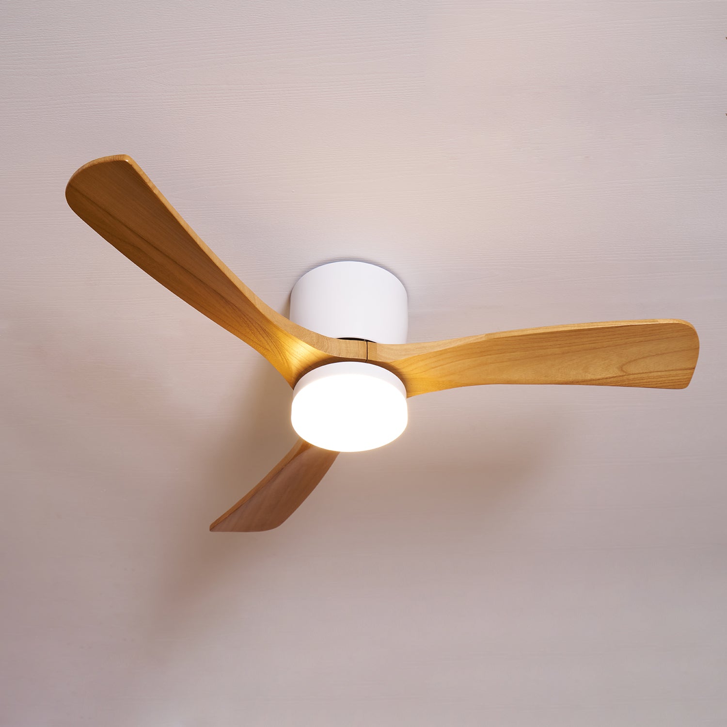 Moderner Deckenventilator Viovin