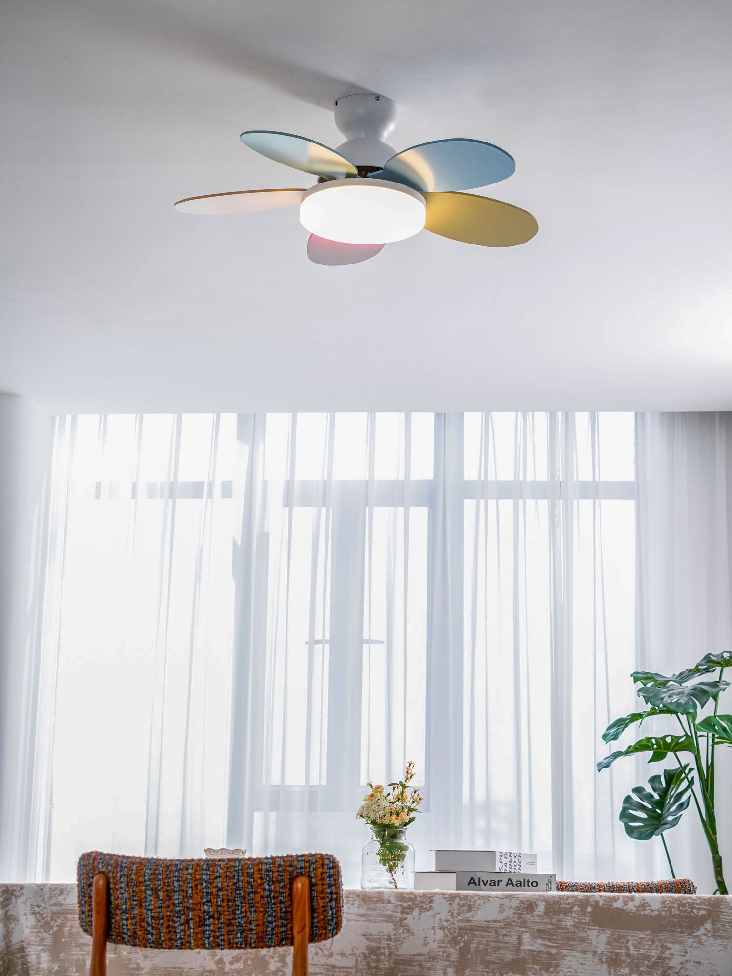 Moderne Deckenventilatorleuchte Lareo