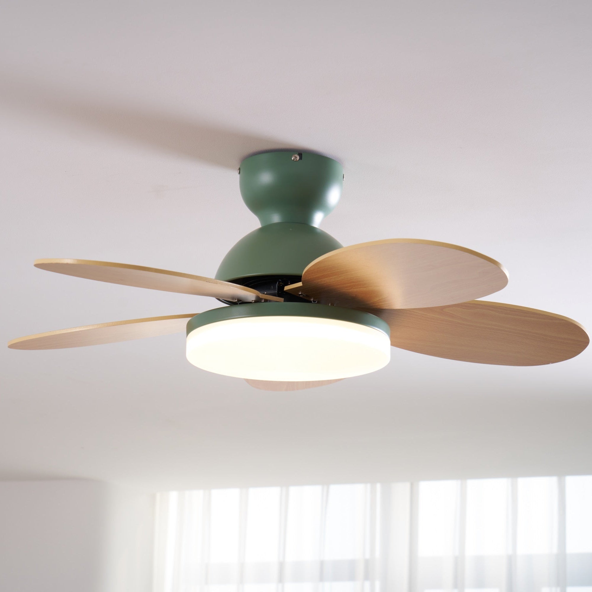 Moderne Deckenventilatorleuchte Lareo