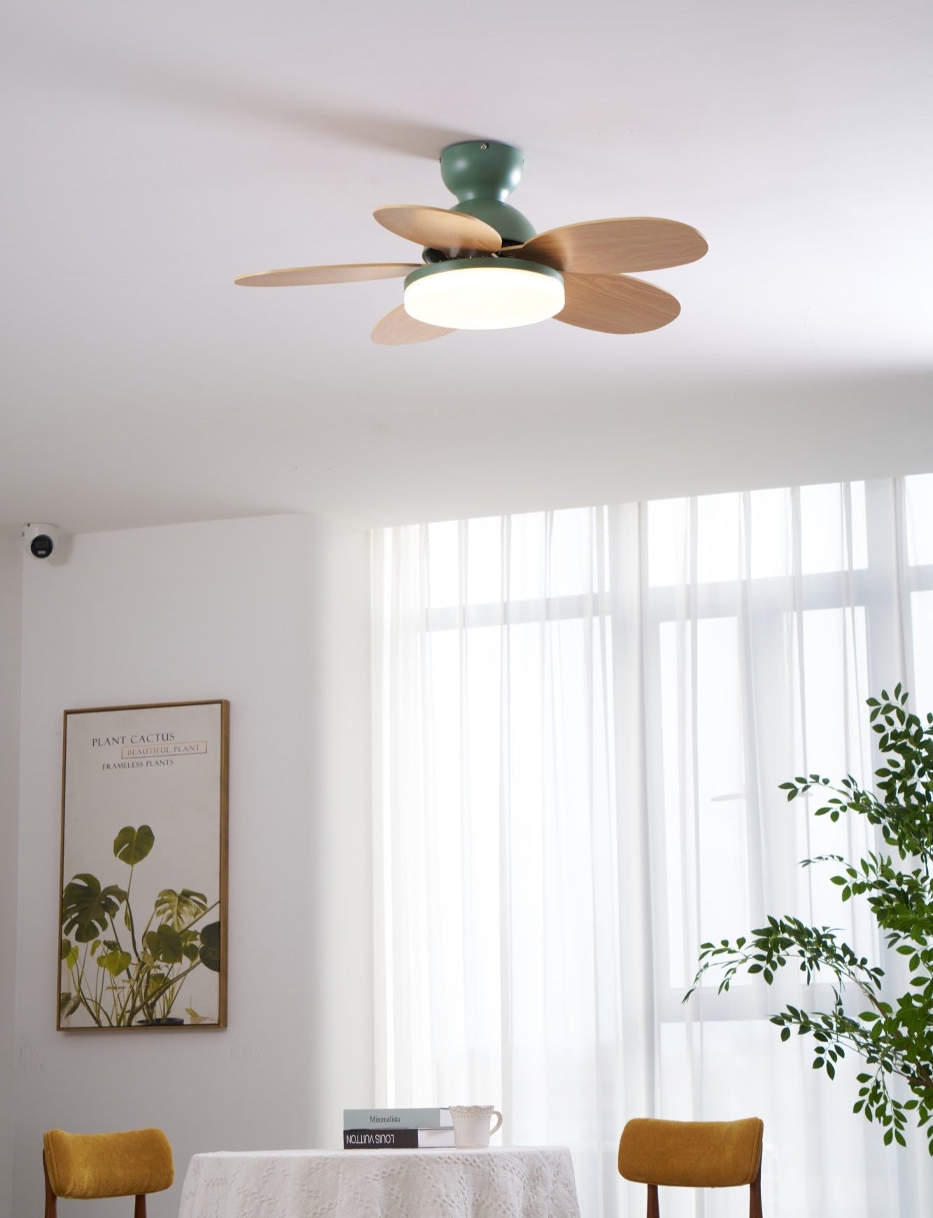 Moderne Deckenventilatorleuchte Lareo