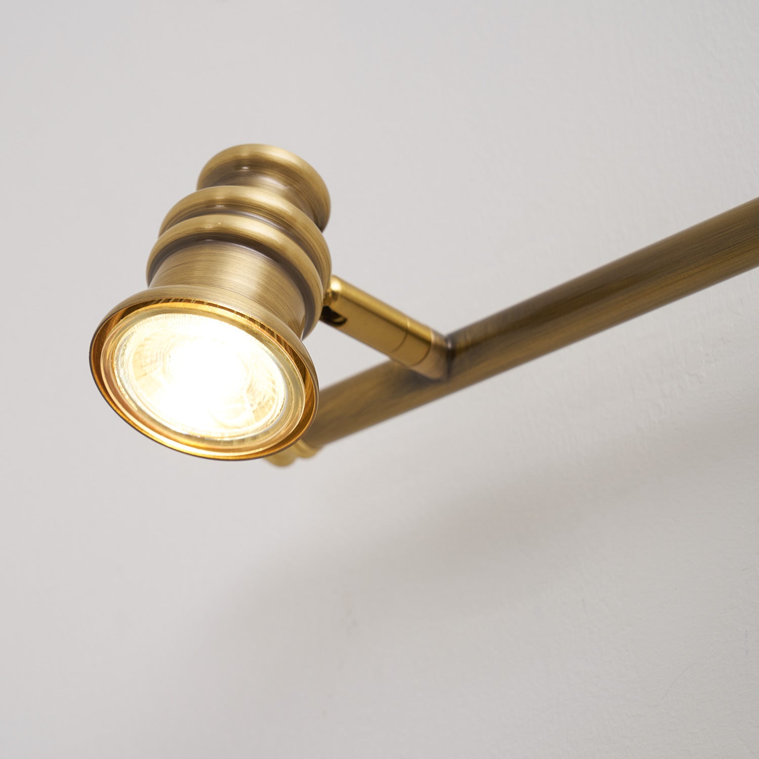 Lineare Wandleuchte Nalen