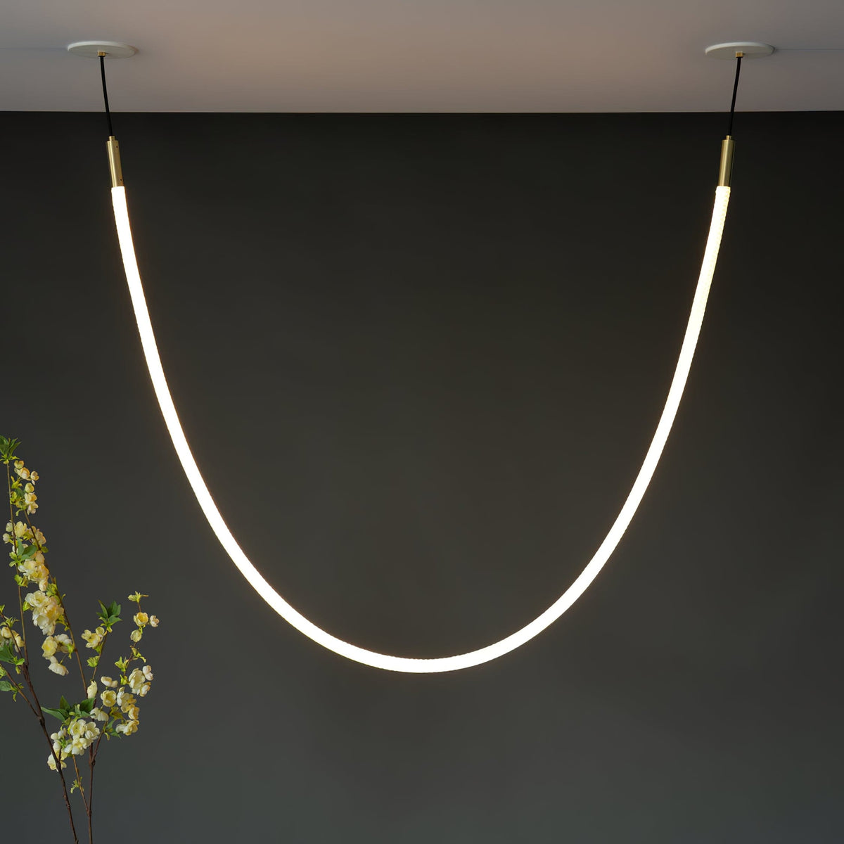 Flexible Pendelleuchte Carmita