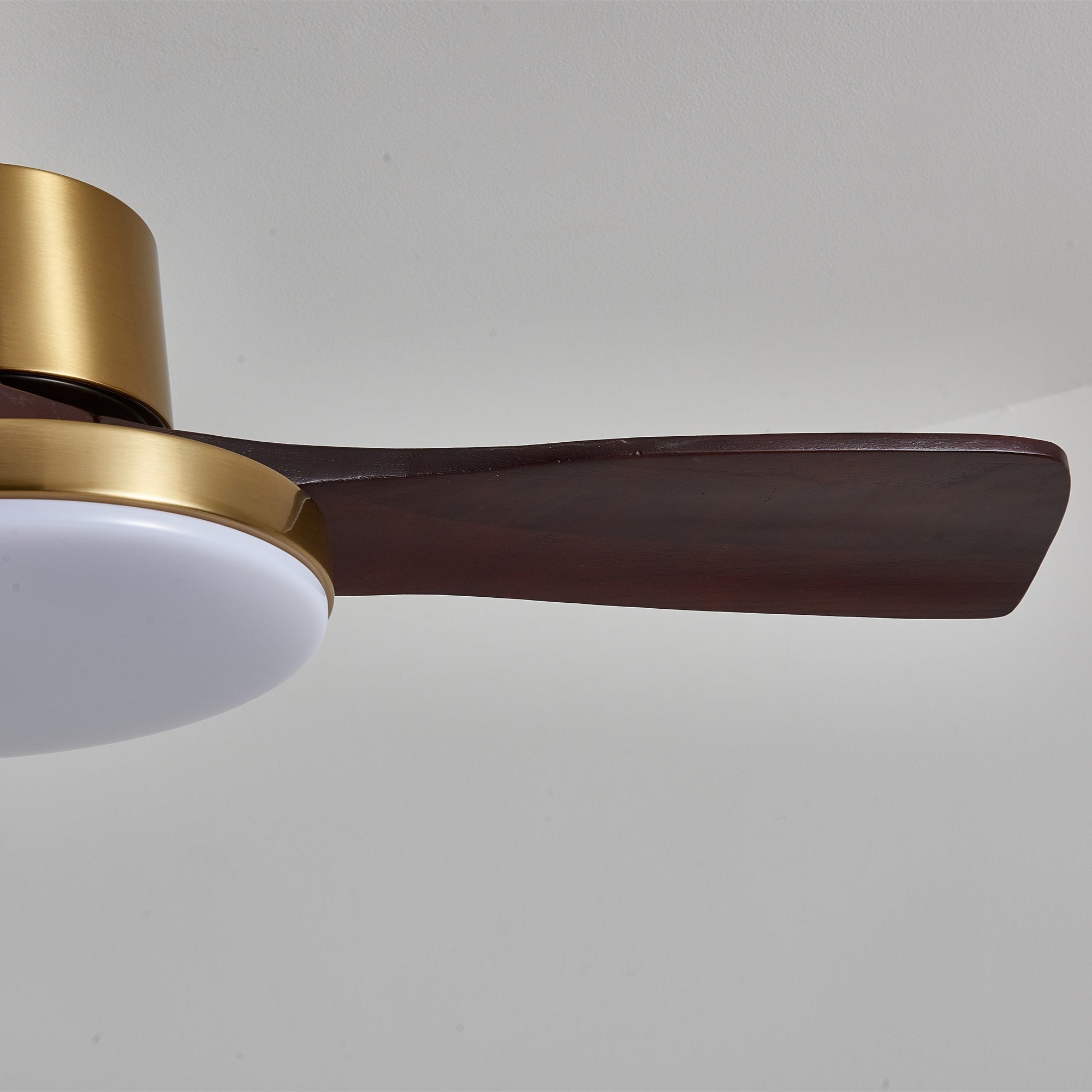Deckenventilator mit Licht Lariena