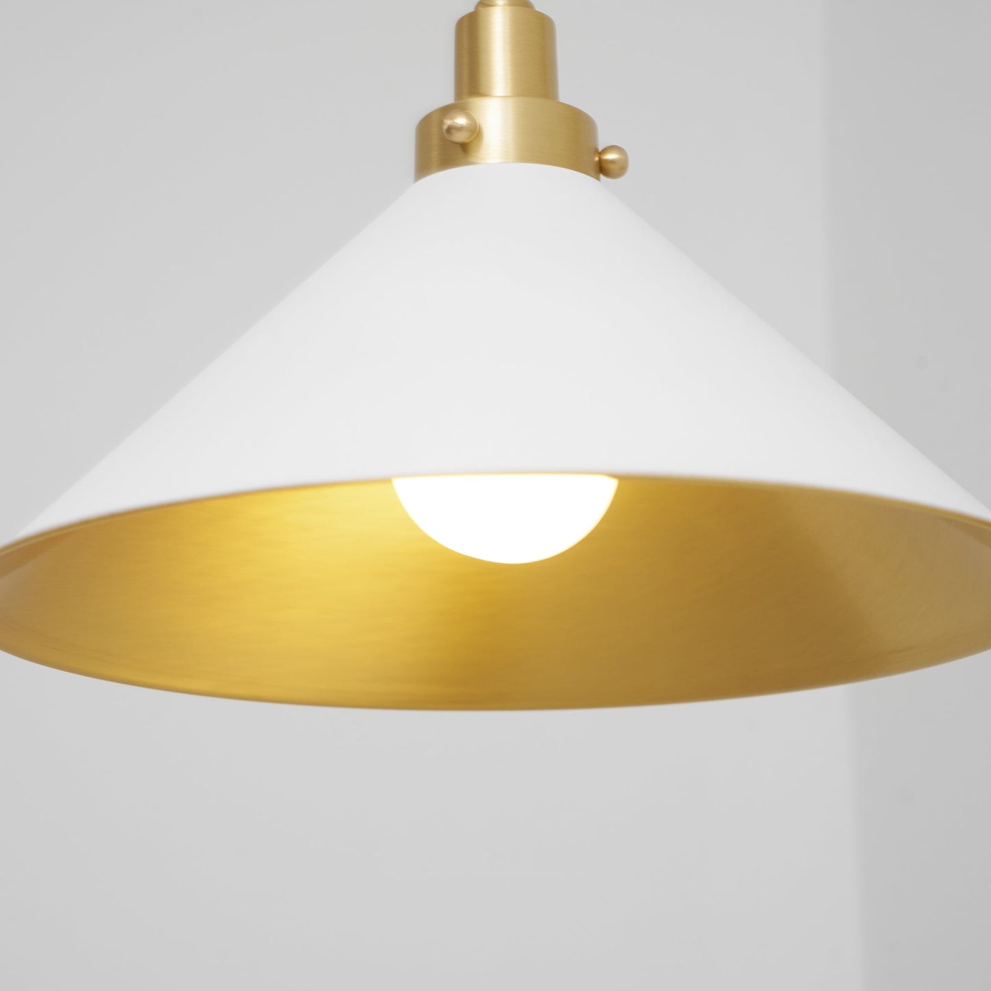 Konische Wandleuchte Salliina