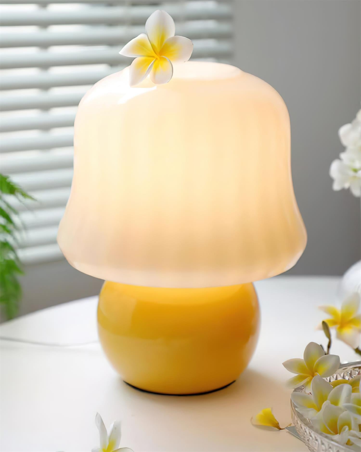 Pilzförmige Tischleuchte Delore