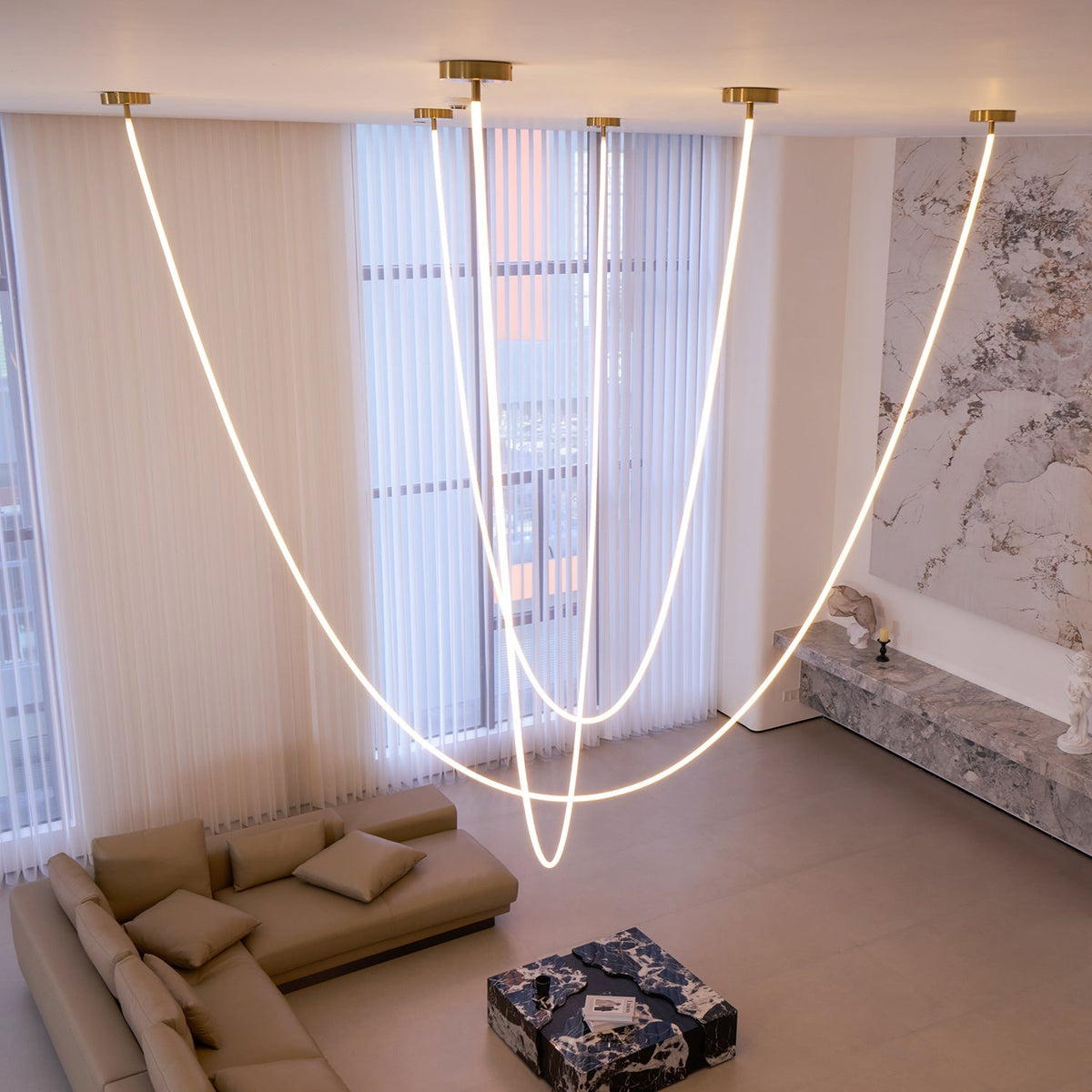 Flexible Pendelleuchte Carmita