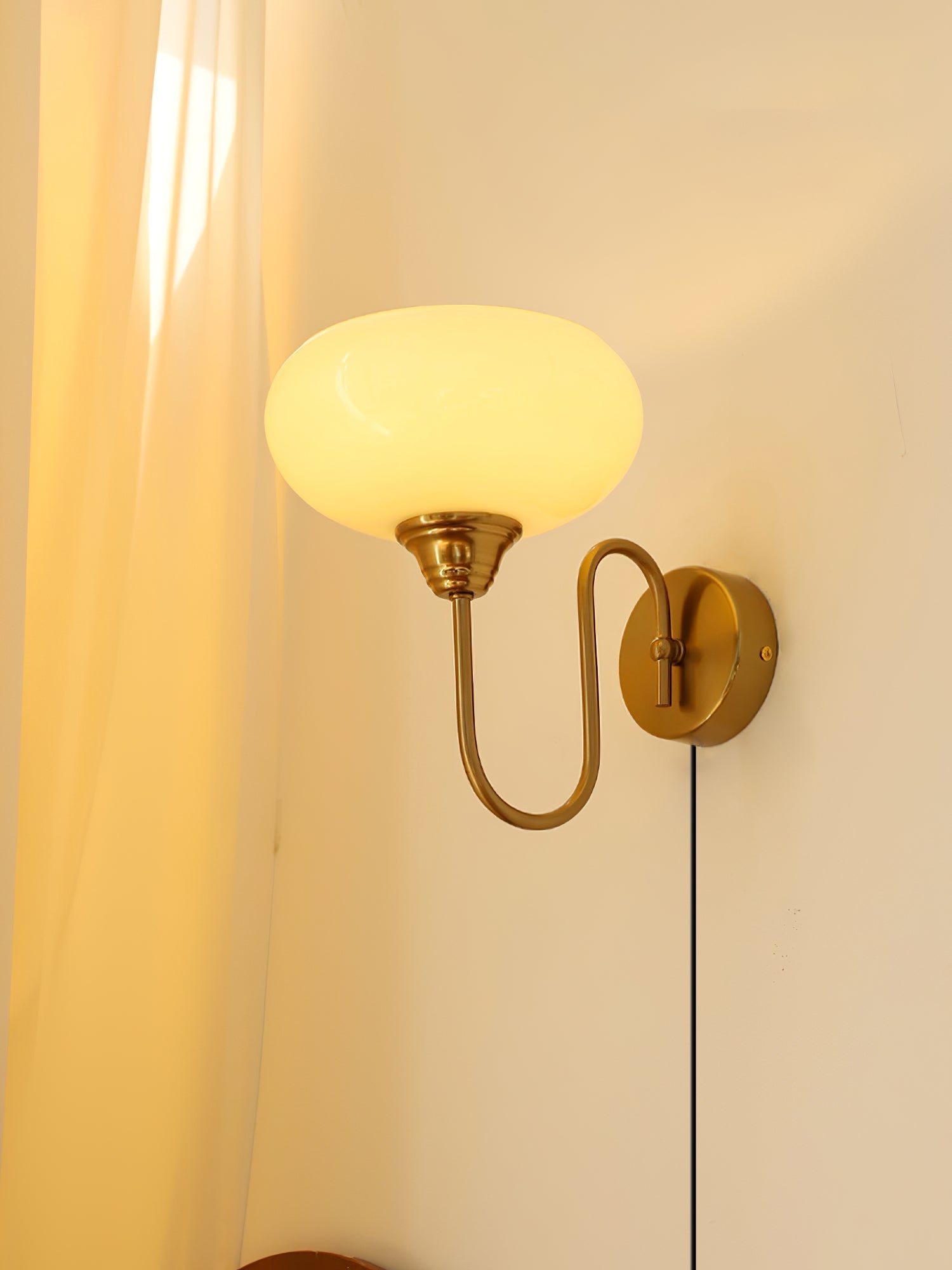 Perrai Wandleuchte mit Stecker