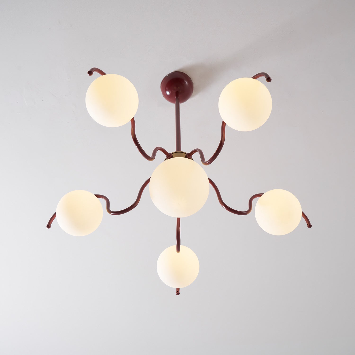 Skulpturaler Kronleuchter Ororel