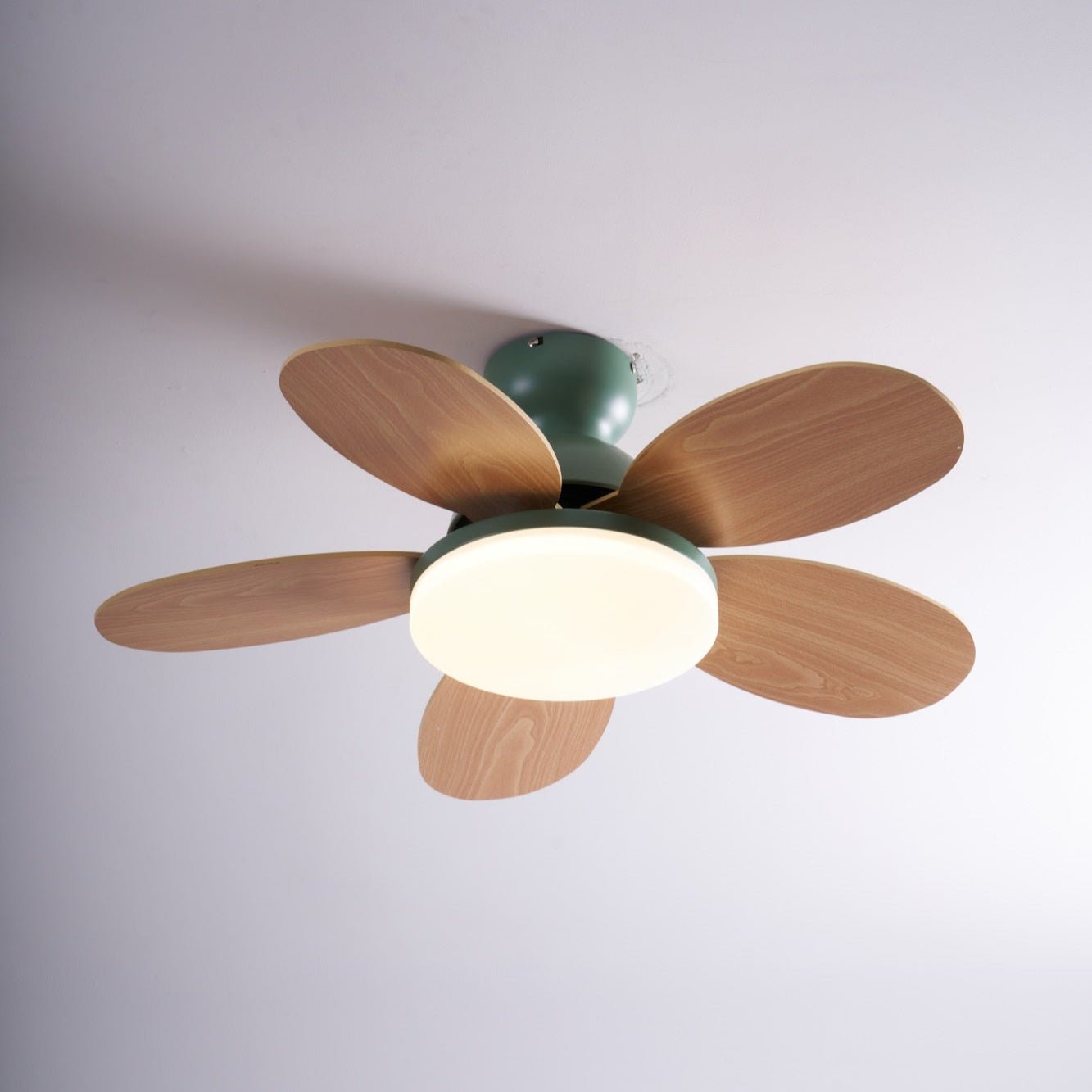 Moderne Deckenventilatorleuchte Lareo