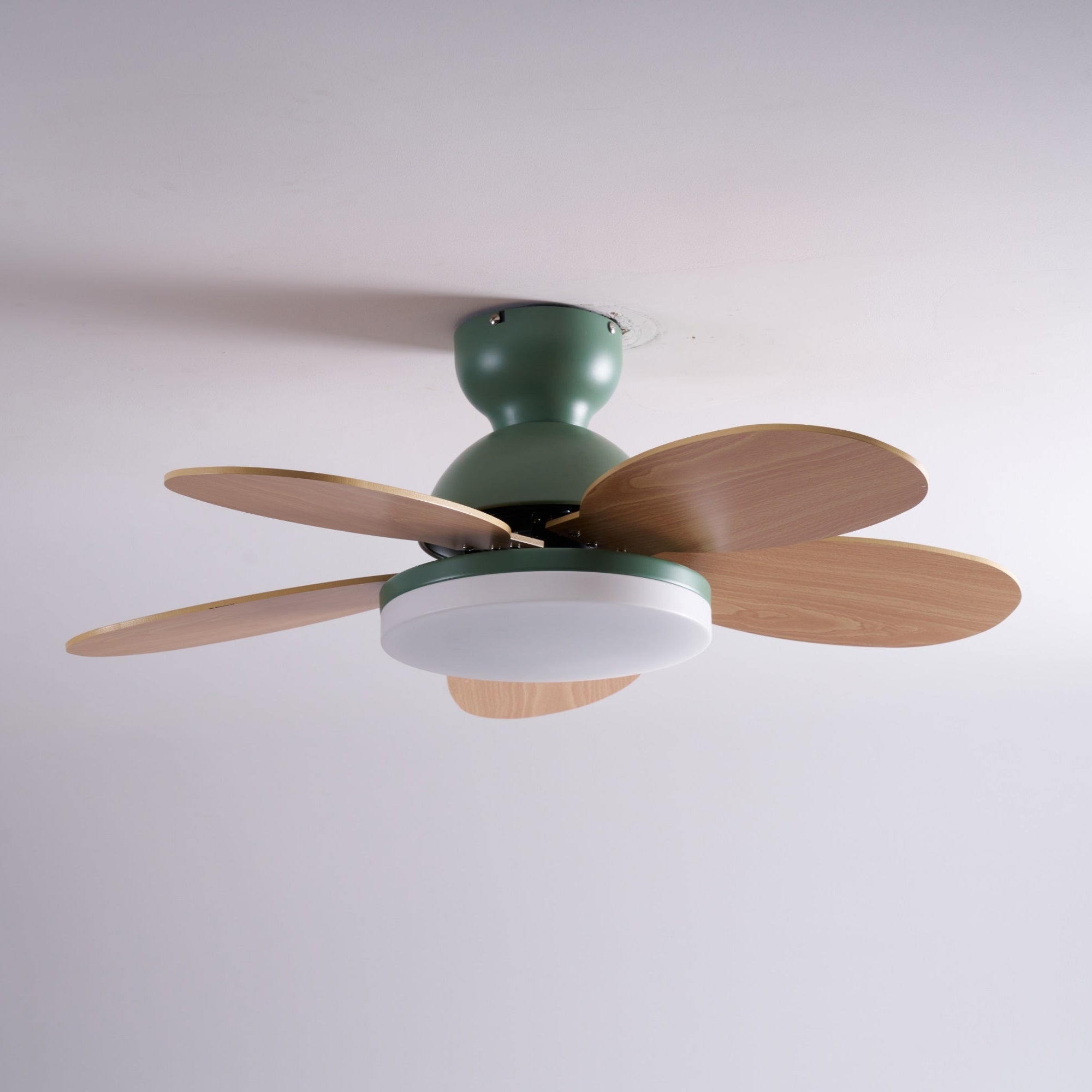 Moderne Deckenventilatorleuchte Lareo